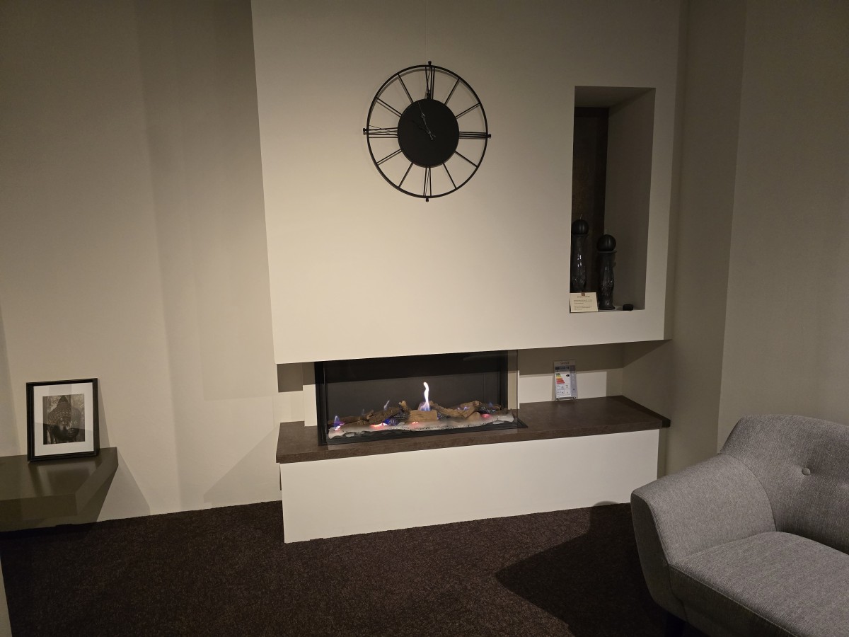 Showroommodel Global 100 Triple met maatwerk blad -50% korting