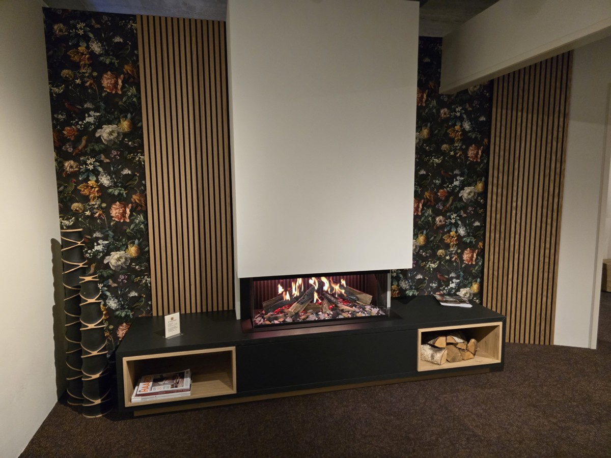 Showroommodel Dru Virtuo 100/3 met haardmeubel en designpanelen -20% korting