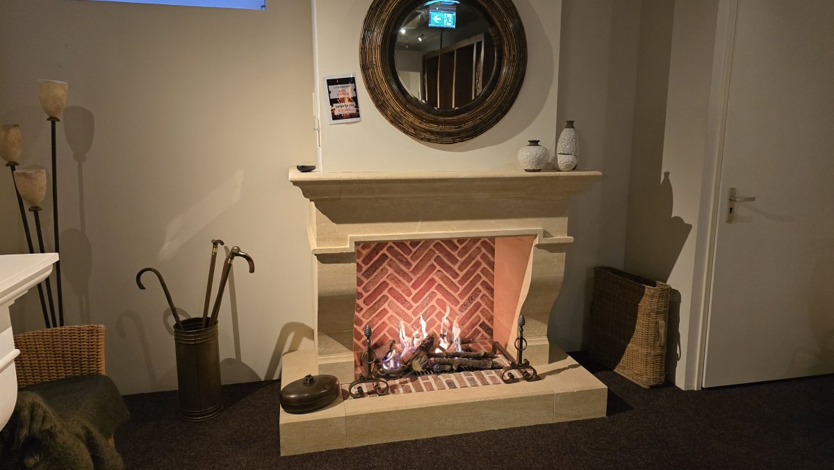 Showroommodel Kalfire schouw Avignon met open vuur -60% korting