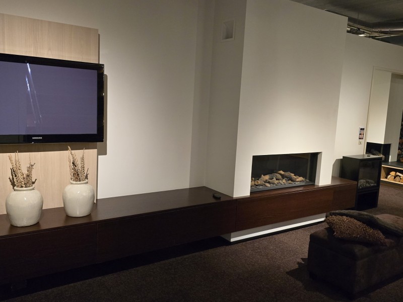 Showroommodel Bellfires Horizon Bell Medium3 met haardmeubel -50% korting